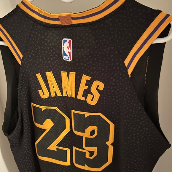 Basketball jerseys - Picture 4 of 4